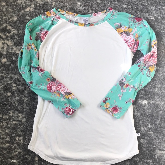Venley Tops - White & floral long sleeve baseball t shirt size L